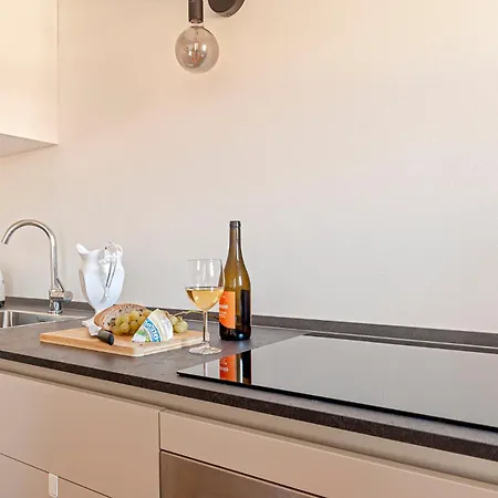 Gabrielles Roof New Modern 아파트 리보르노